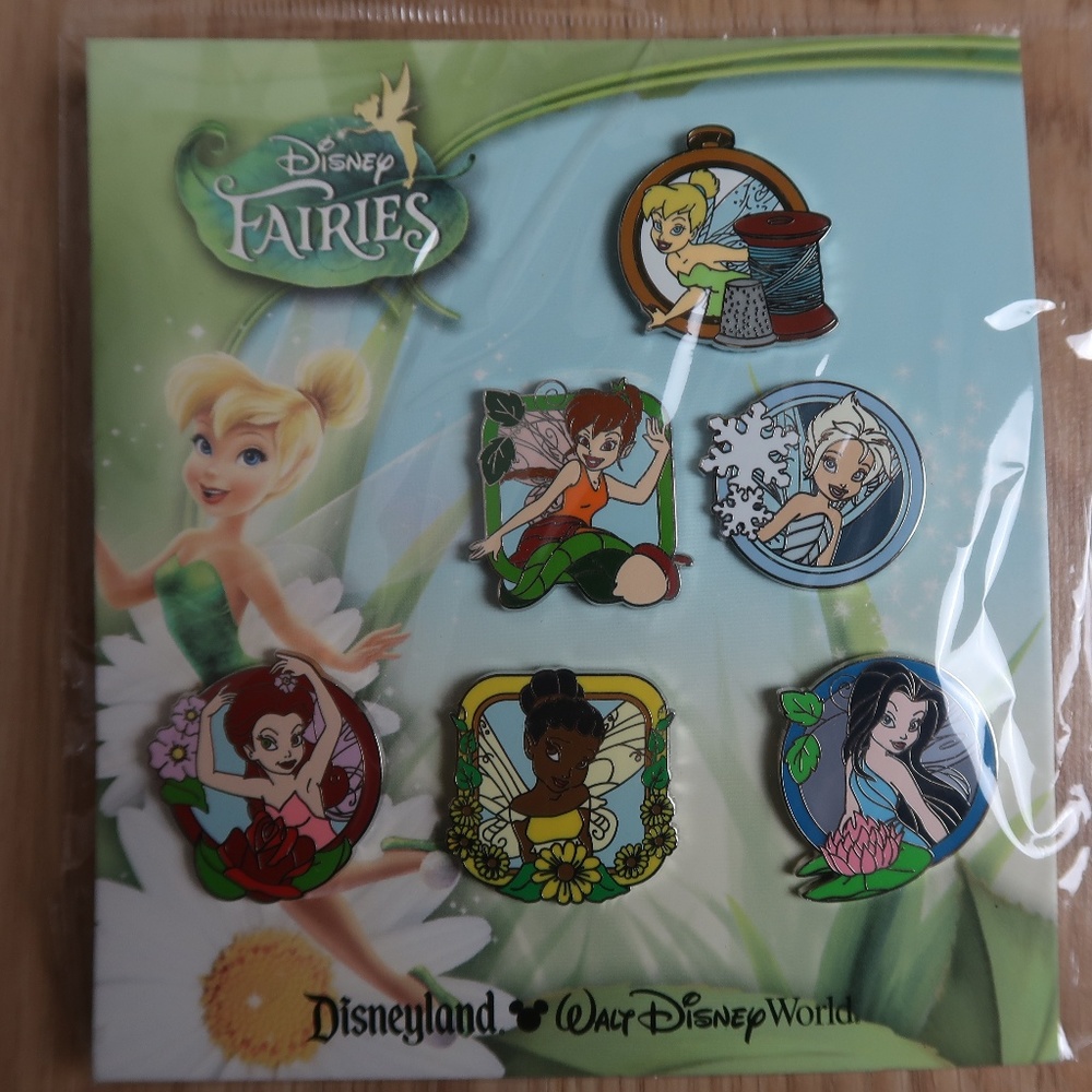 Disney Fairies 6-Count Pin Set! (NEVER OPENED)
